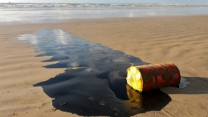 Μυστηριώδεις πετρελαιοκηλίδες στις ακτές της Βραζιλίας